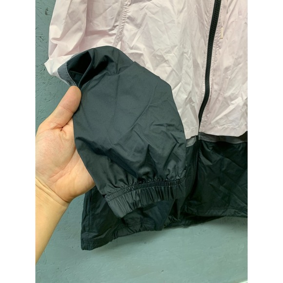 Nike Sportswear Windbreaker Jacket Women’s L Hooded Raincoat Logo Zip NWT - Picture 4 of 12